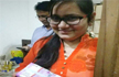 Is the girl holding Rs 2,000 bundle BJP leader’s daughter?